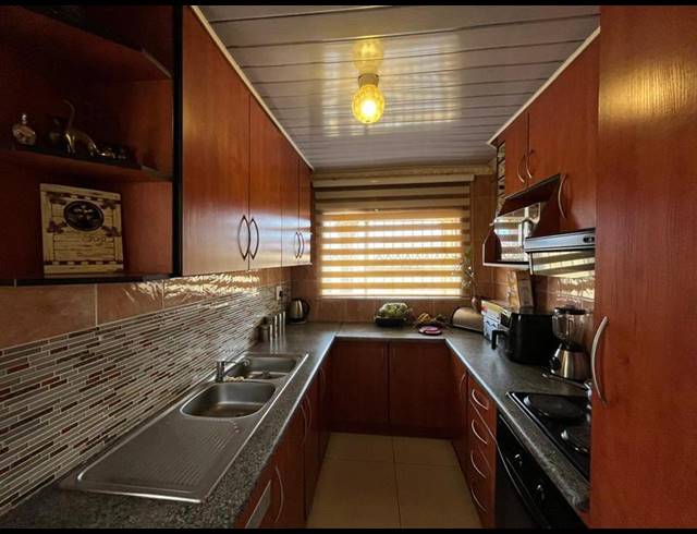 3 BEDROOM HOUSE FOR SALE IN PROTEA GLEN